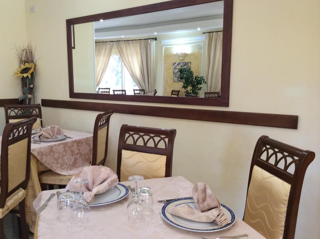 Cridda Hotel & Restaurant จิซเซเรีย ภายนอก รูปภาพ